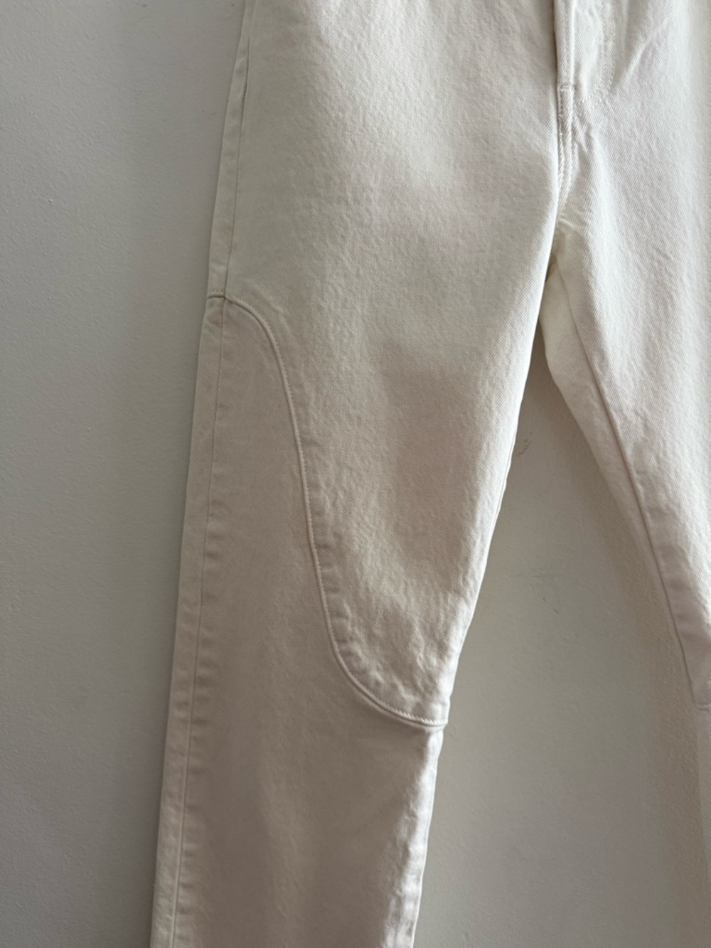 Levi’s 501 Off White Straight Leg, Raw Hem, Button Fly Jeans - Picture 12 of 16